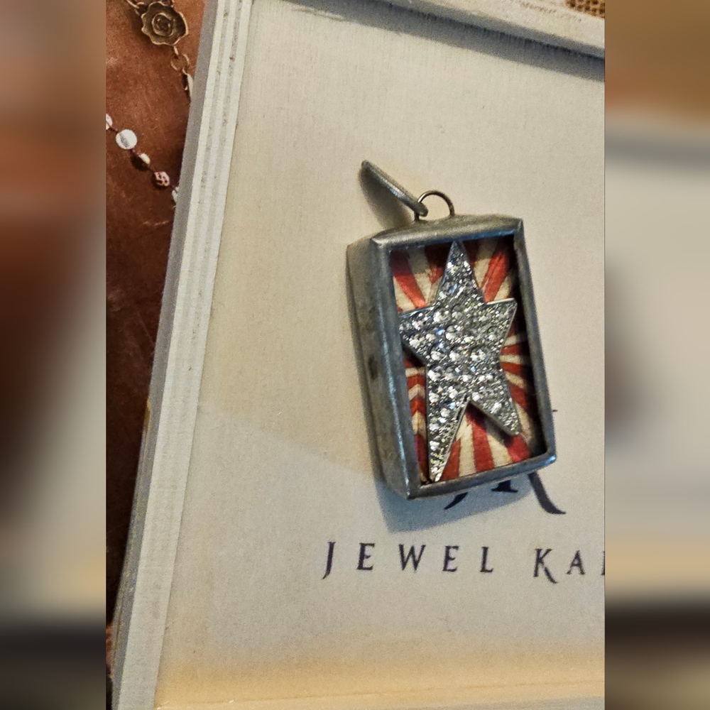 Jewel Kade Silver Star Pendant with Red and White Background - Picture 3 of 4